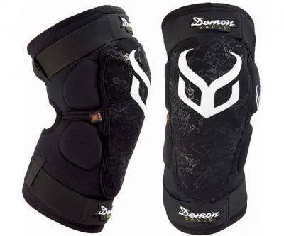 Demon Hyper Knee v4 X D3O Small